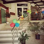 Discret & Restaurant ホテル Vladaya