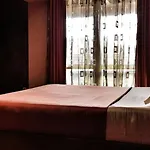 ホテル Discret & Restaurant 2*