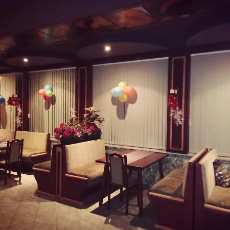 Hotel Discret & Restaurant