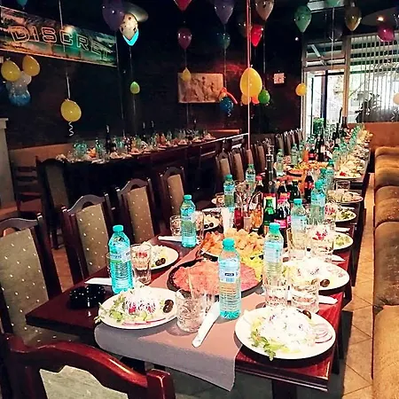 Discret & Restaurant 2*