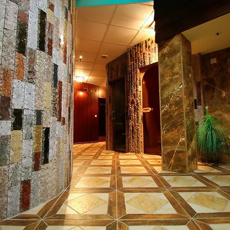 فندق Discret & Restaurant 2*