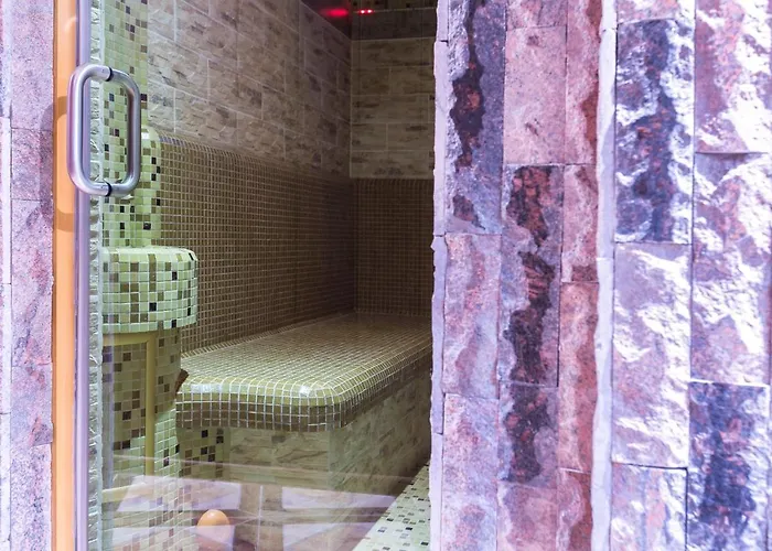 Discret & Restaurant 2* Vladaya